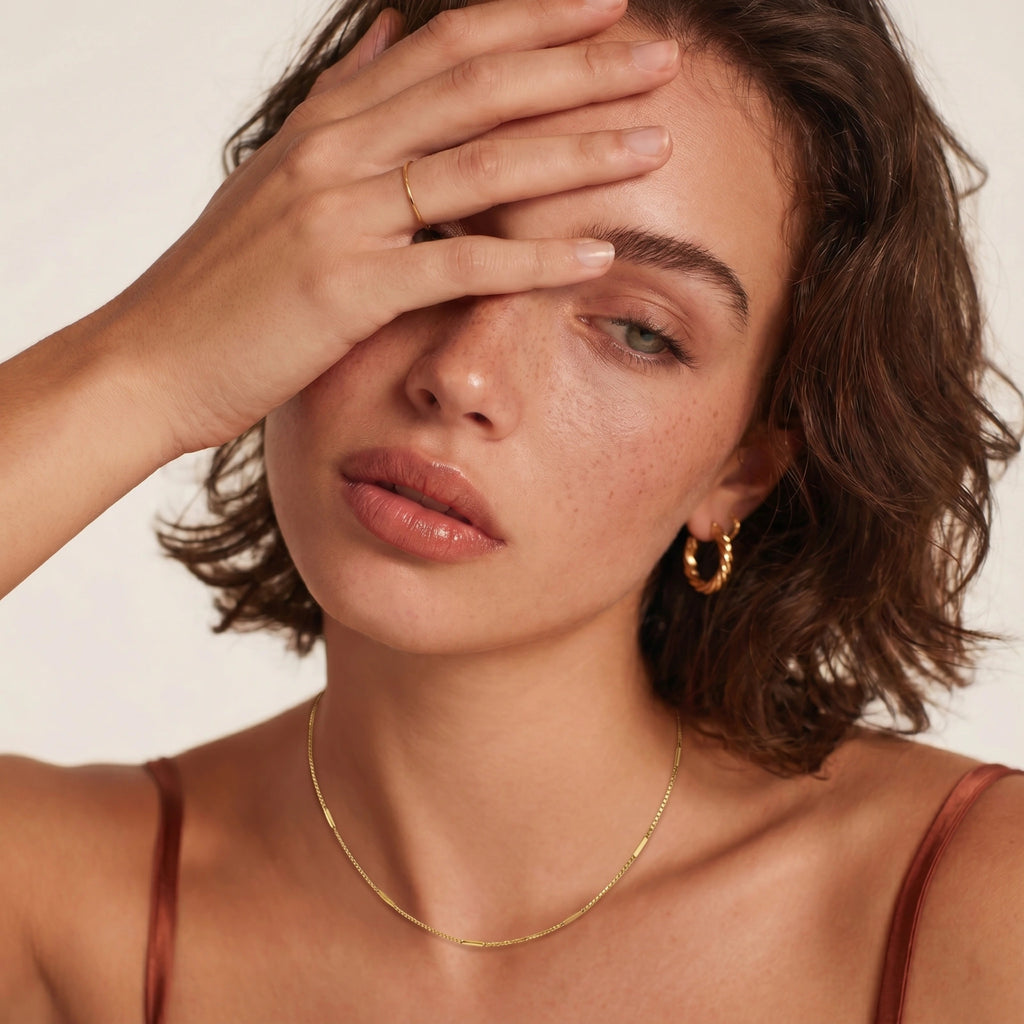 Bar Box Chain Necklace by LUMÉ